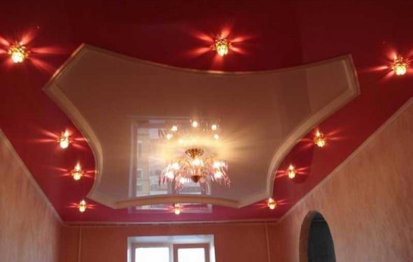 какие натяжные потолки лучше