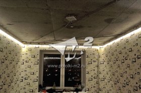 Монтаж профиля для парящих потолков, проверка светодиодной подсветки Монтаж профиля для парящих потолков, проверка светодиодной подсветки