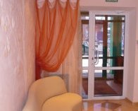 Плюсы и минусы натяжных потлков